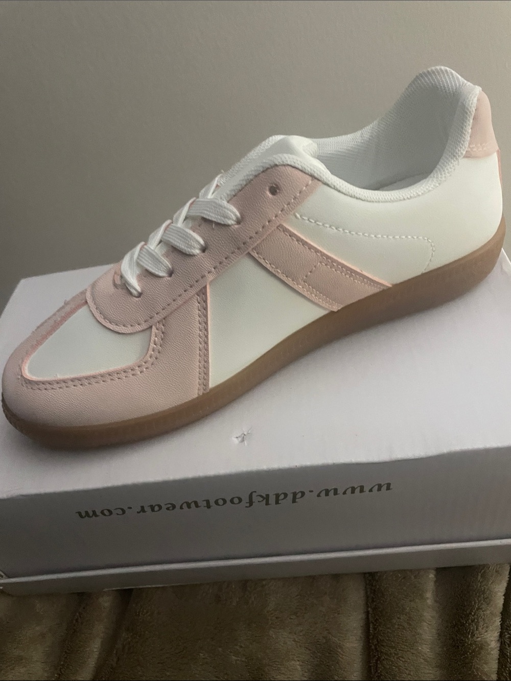 KAYLEEN By Los Angeles White and Blush Low-Top Lace-Up Sneaker